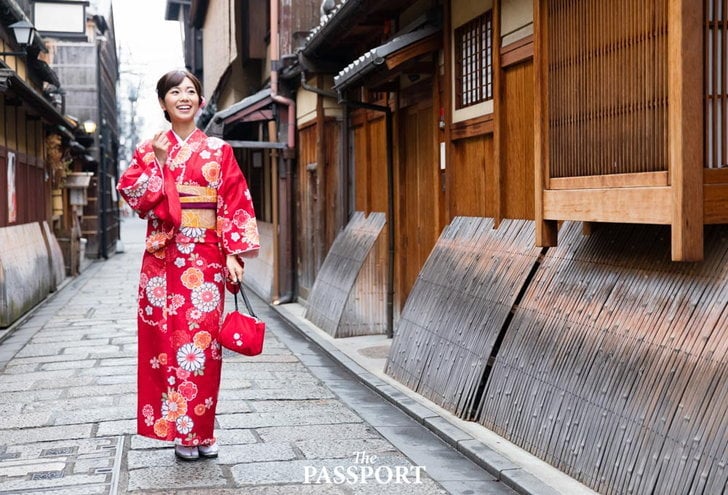 សម្លៀកបំពាក់ Kimono ប្រទេសជប៉ុន