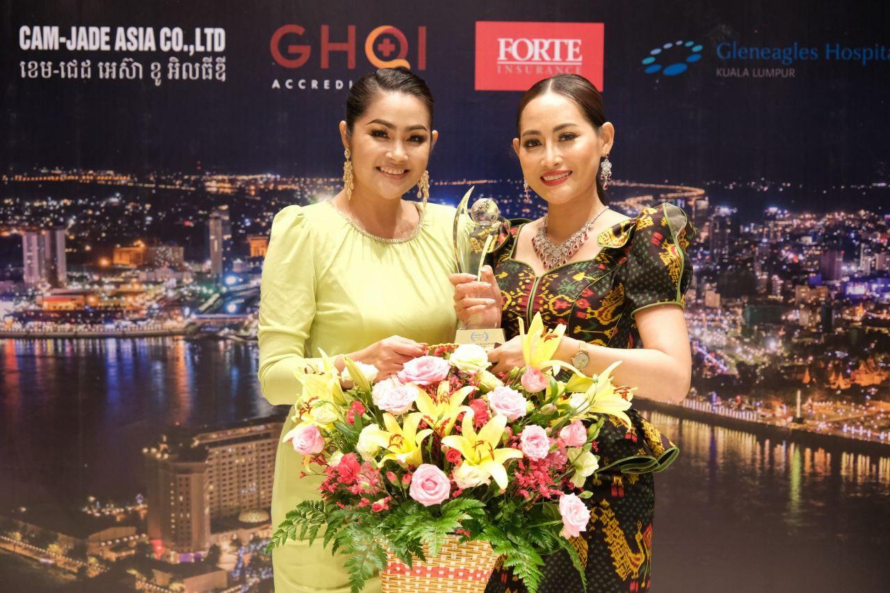 រូបភាពនៅក្នុងកម្មវិធីទទួលពានរង្វាន់