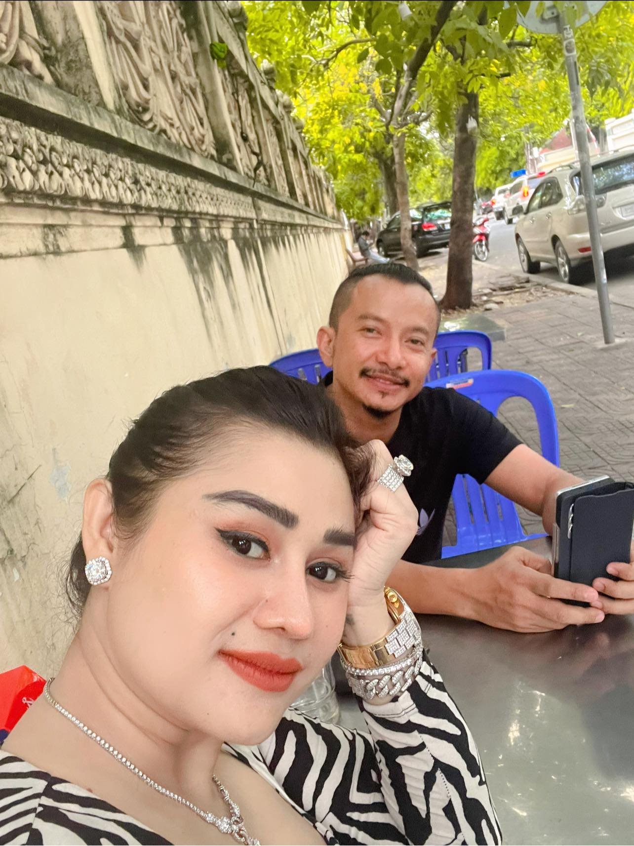 &nbsp; អ្នកនាង&nbsp;យូ លីណា និងលោក លាន អាហ្វ្រីគីនីន