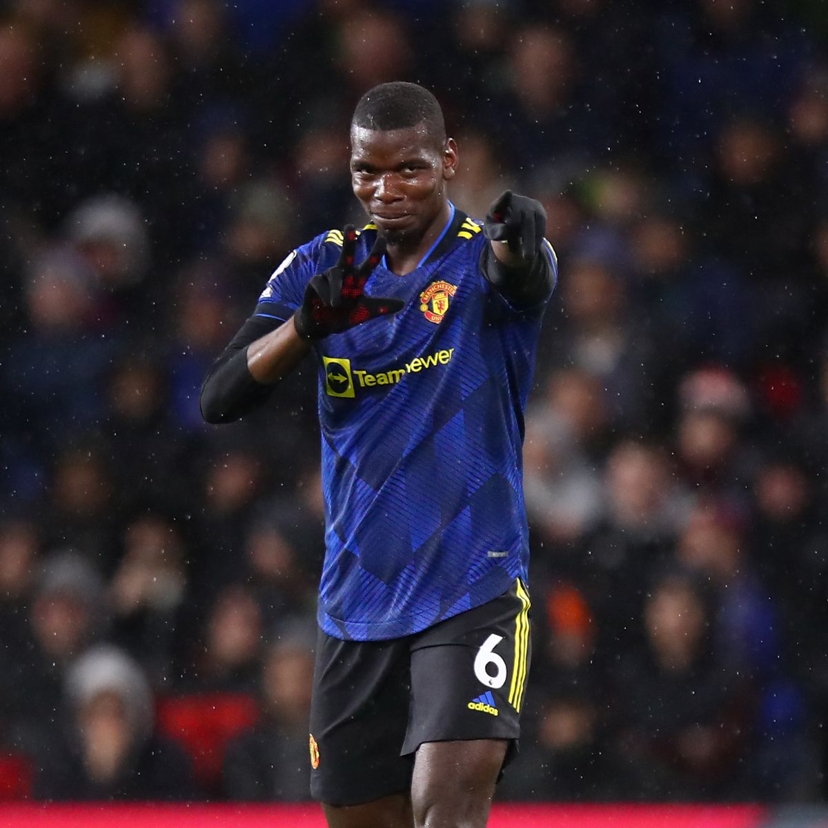 ខ្សែបម្រើ&nbsp;Paul Pogba