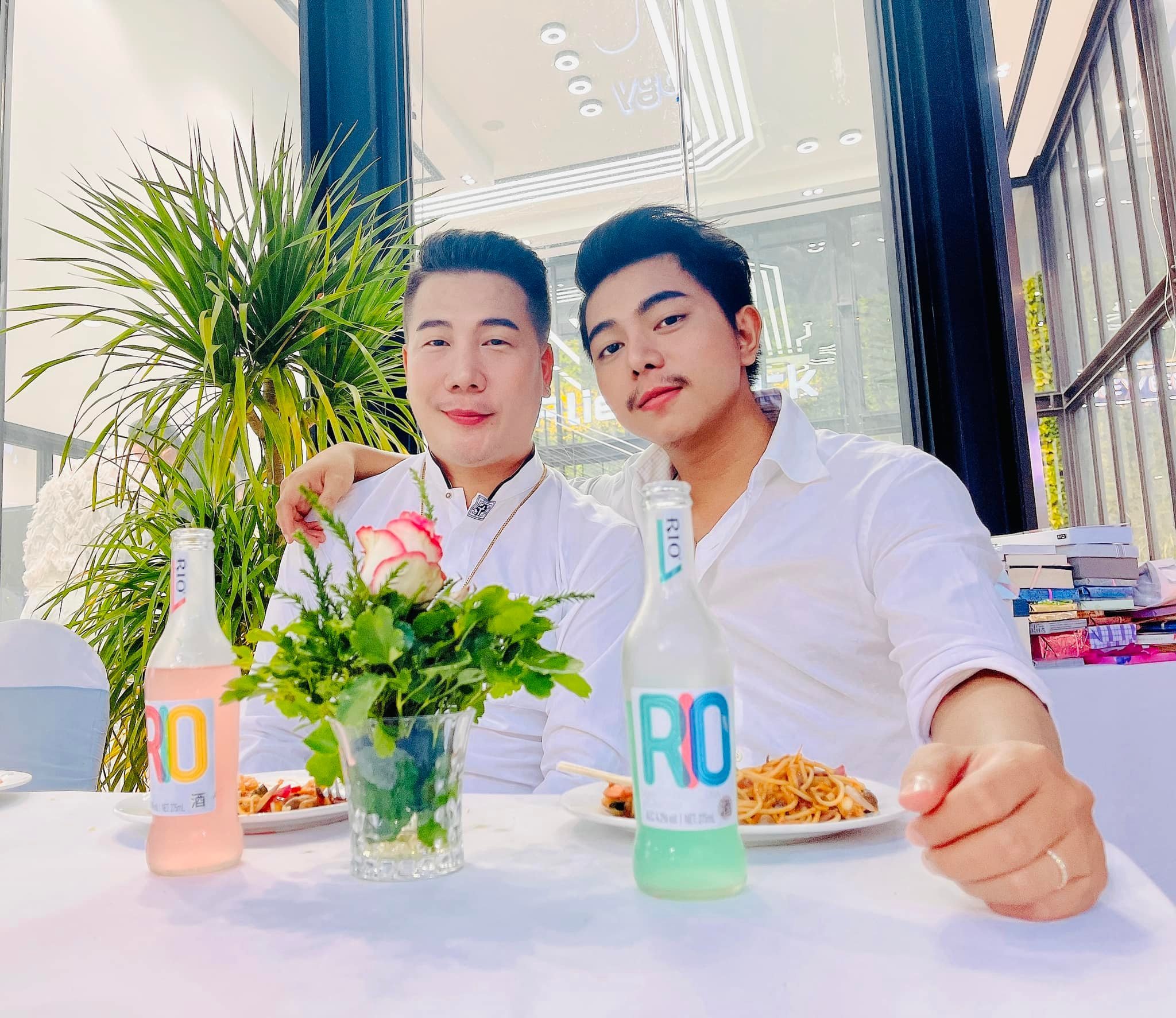លោក ម៉ាដូណា និងគូស្នេហ៍