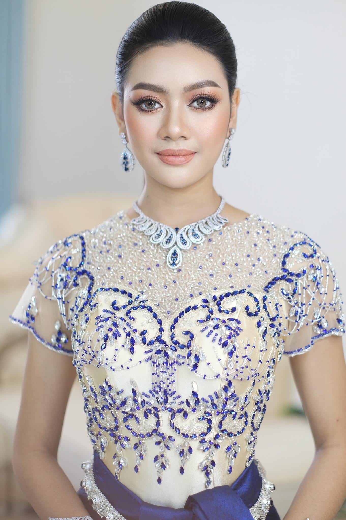 កញ្ញា សុខ និដាណាត់
