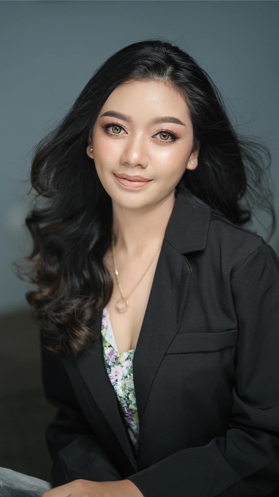កញ្ញា សុខ និដាណាត់