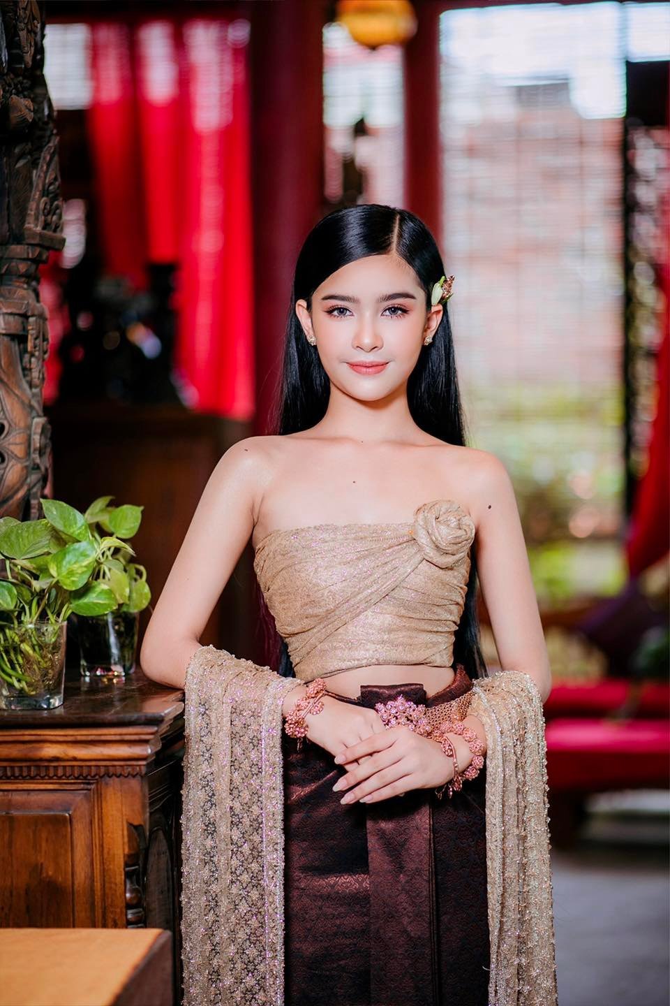 ល្អហួស