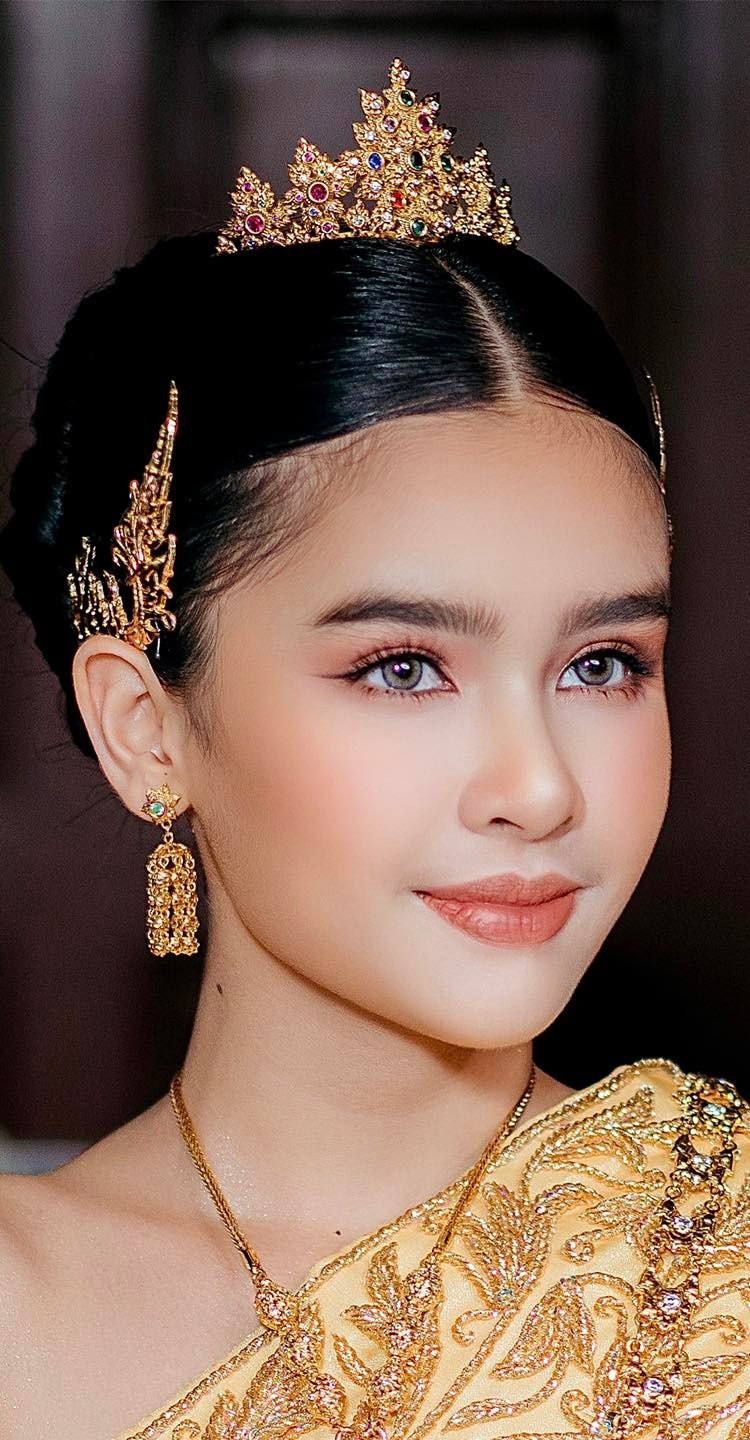 ល្អហួស