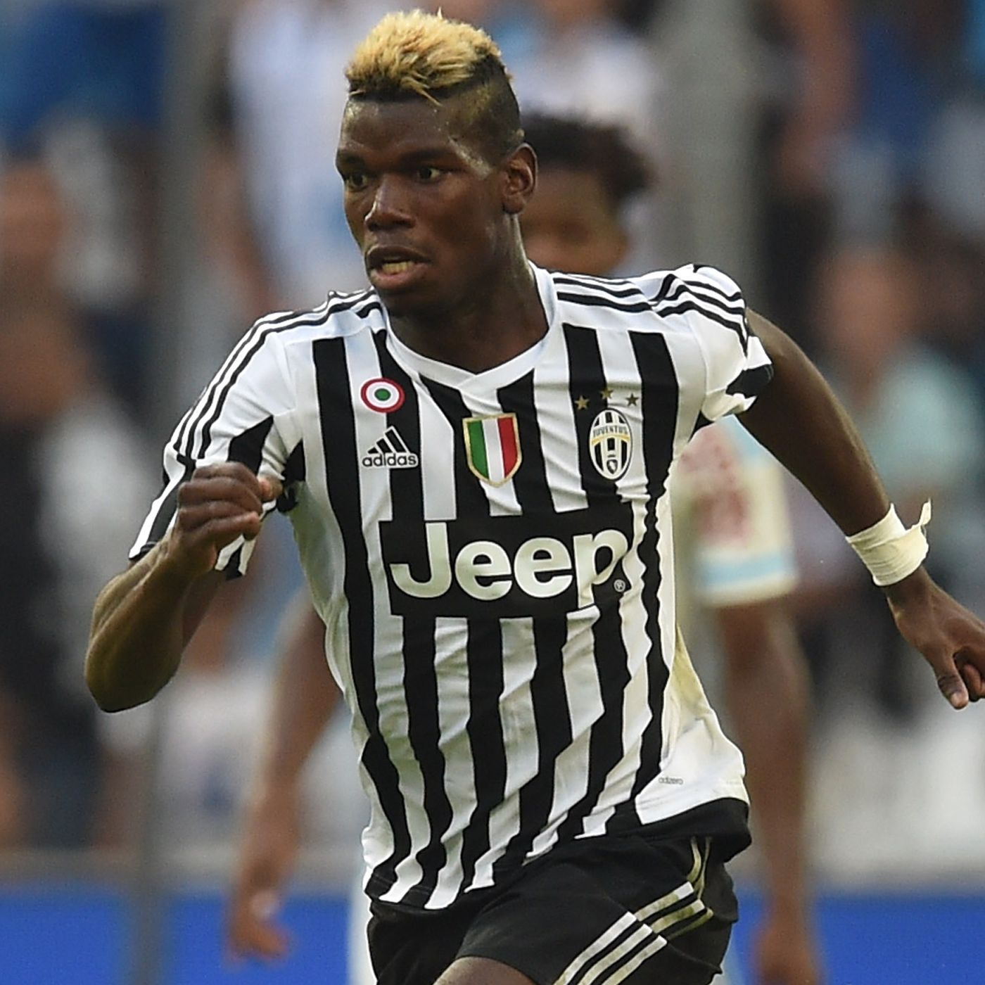ខ្សែបម្រើ&nbsp;Paul Pogba