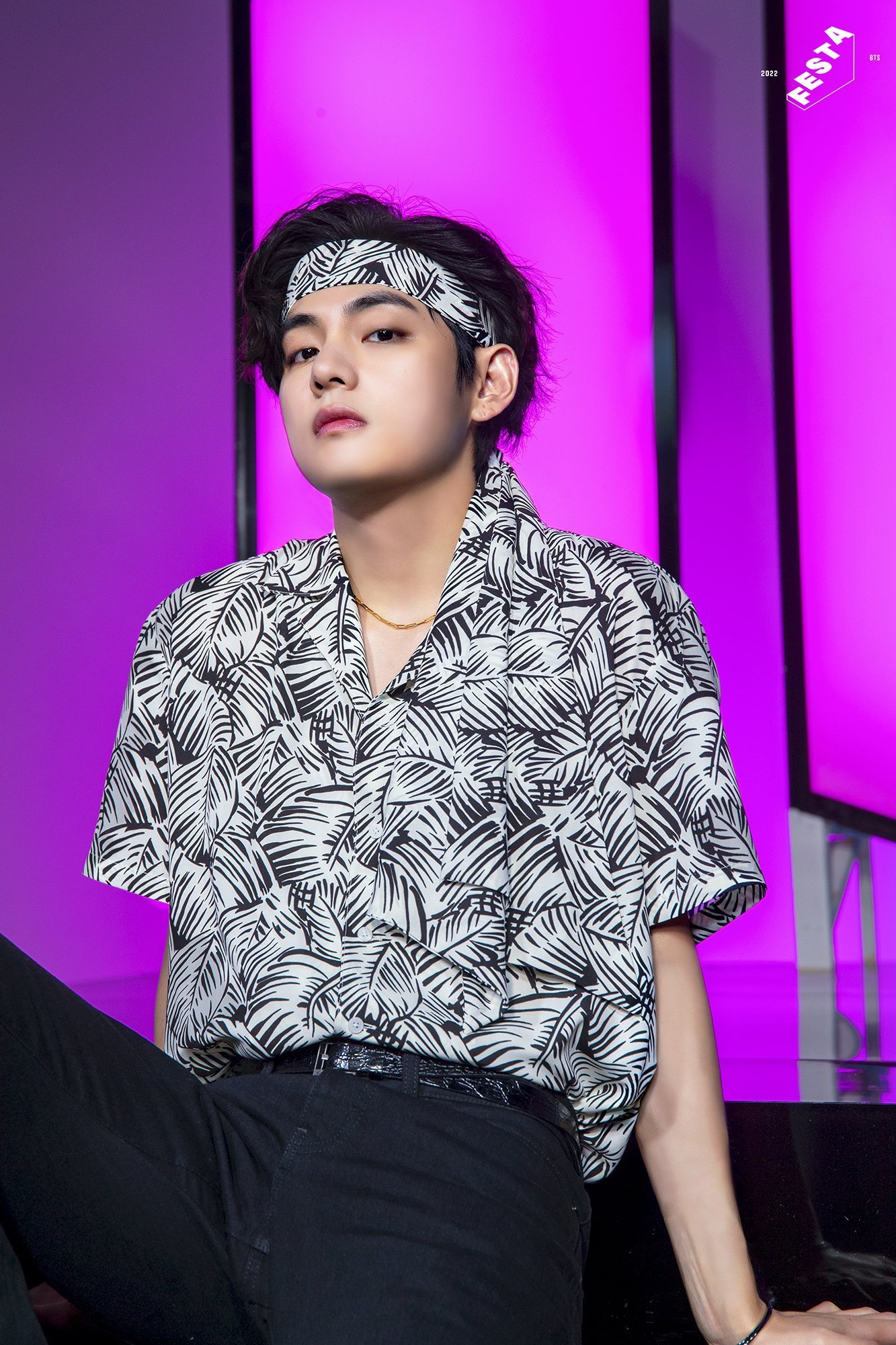 V&nbsp;