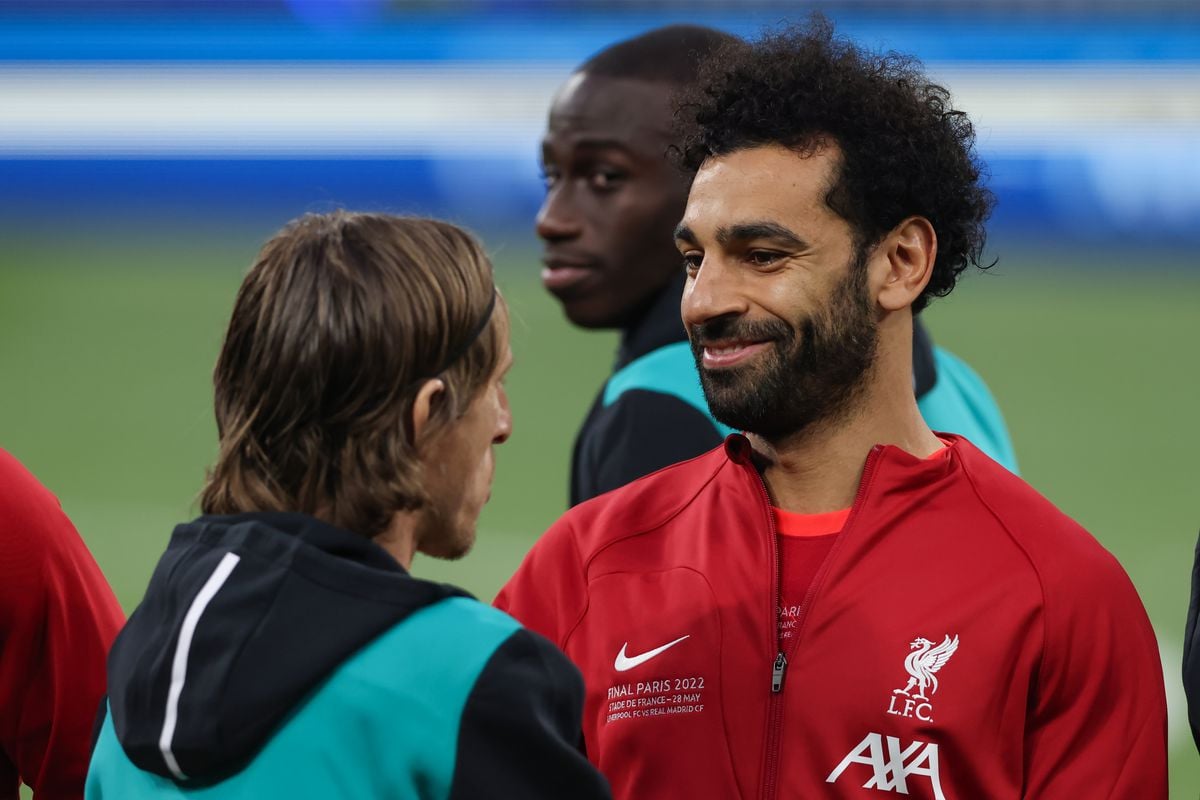 ខ្សែបម្រើ Luka Modric និង Mohamed Salah
