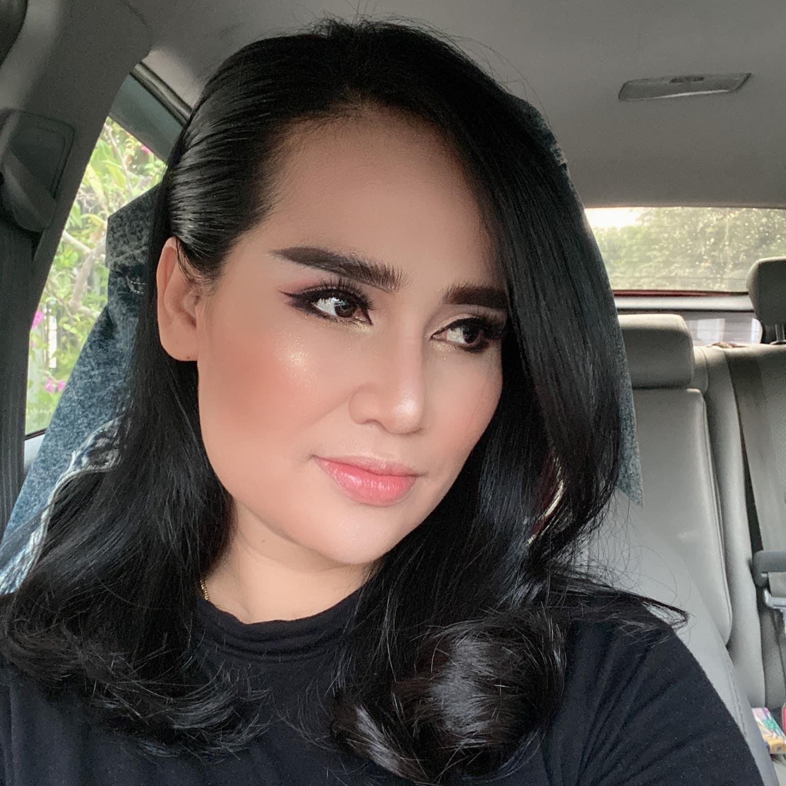 អតីត​ភរិយា​