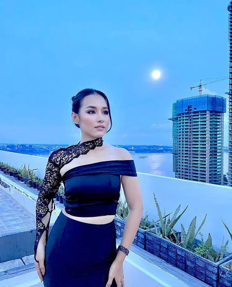 អឿ រ៉ូហ្សា