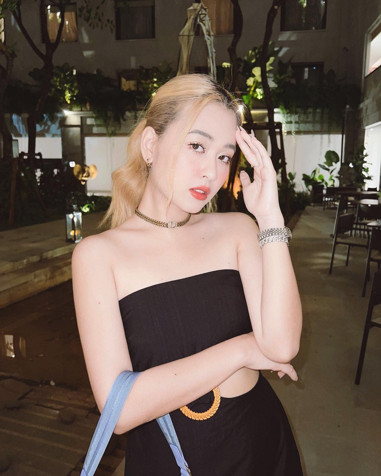 &nbsp; តារាចម្រៀង&nbsp;ពេជ្រ សូលីកា