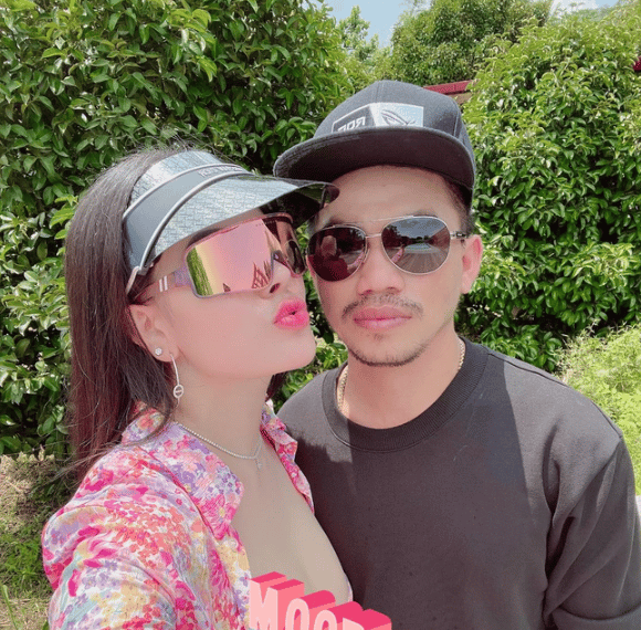 admin ជីងចក់និងភរិយា
