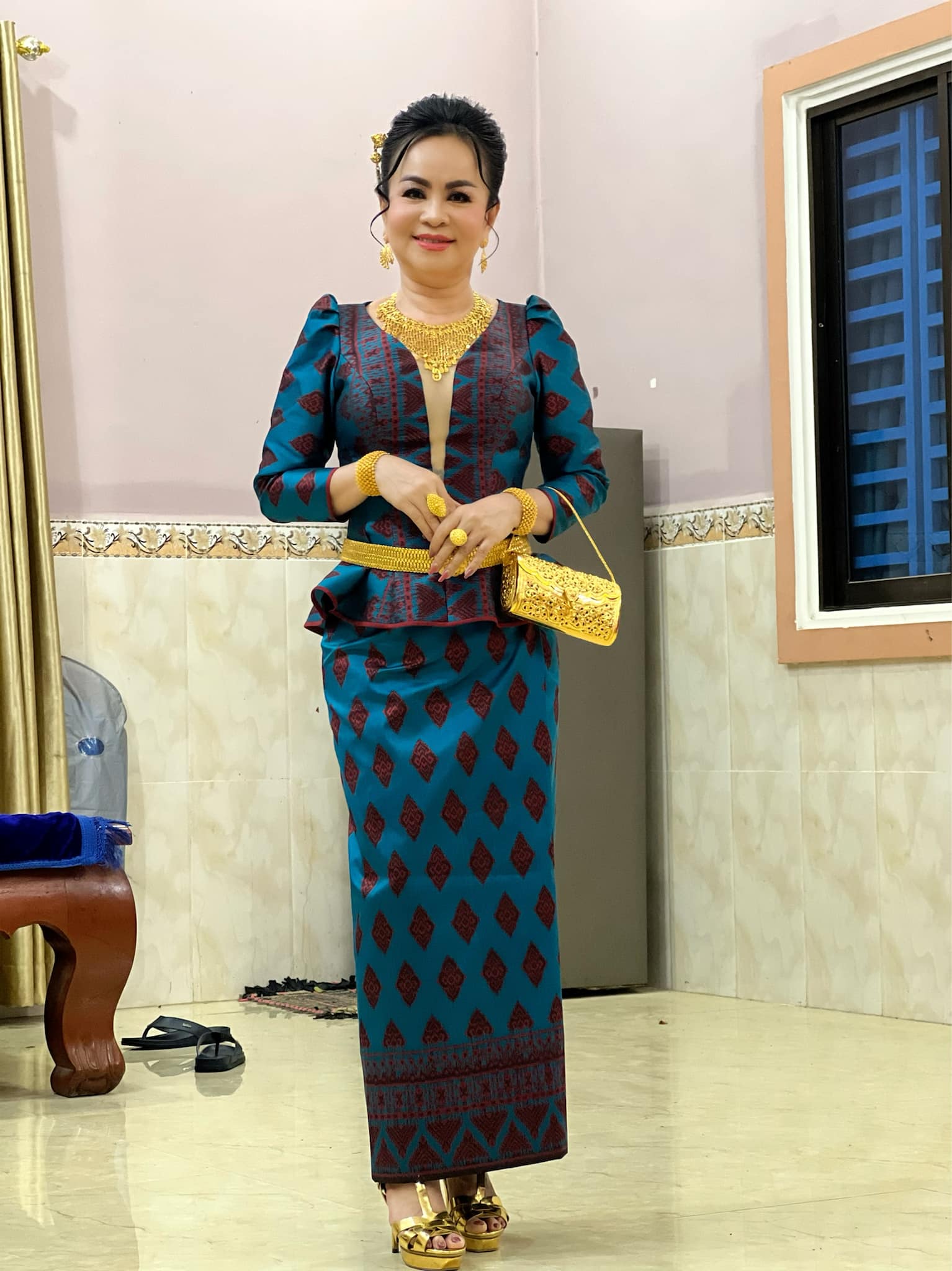 អ្នកម៉ាក់ ផន សុផារី