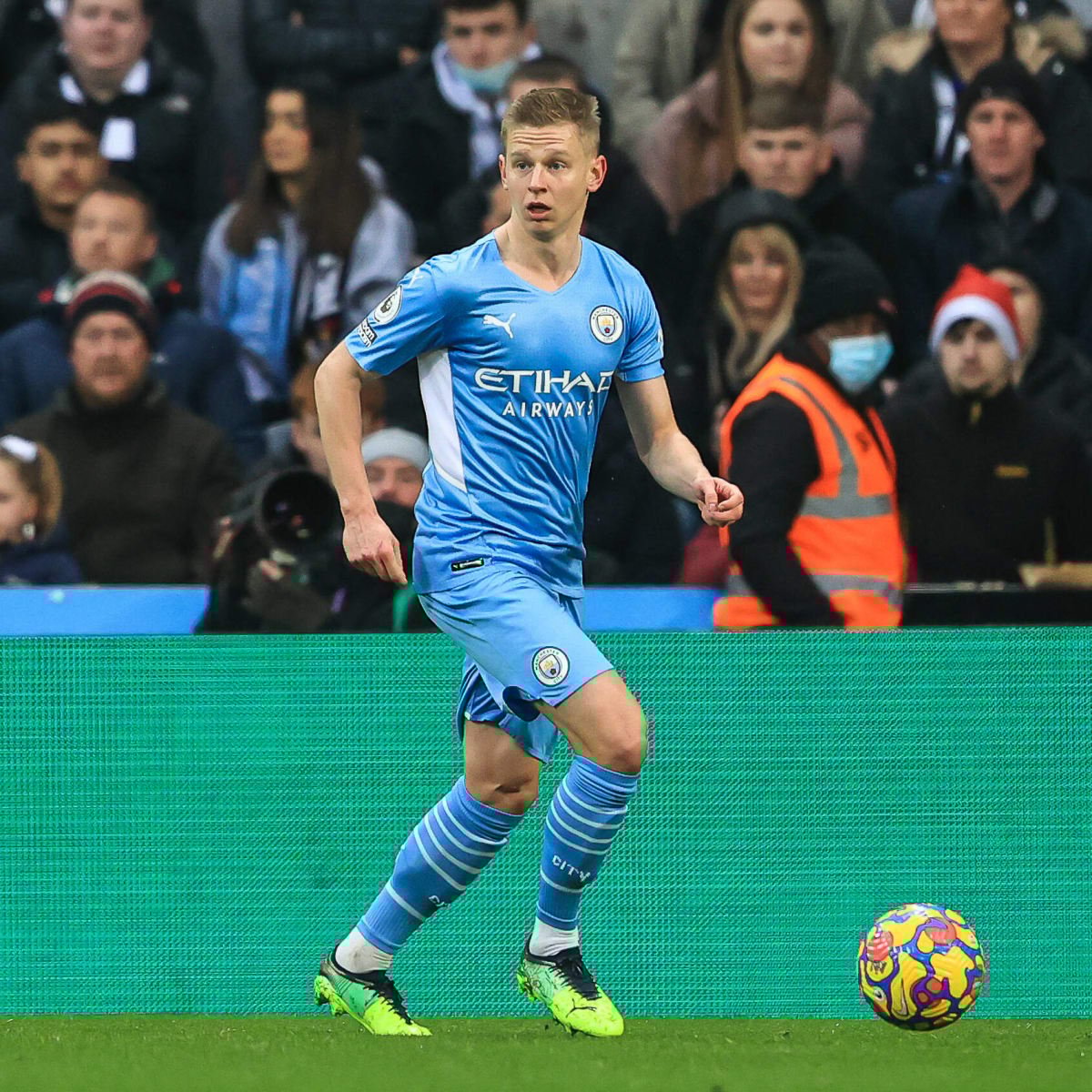 ខ្សែការពារ Oleksandr Zinchenko