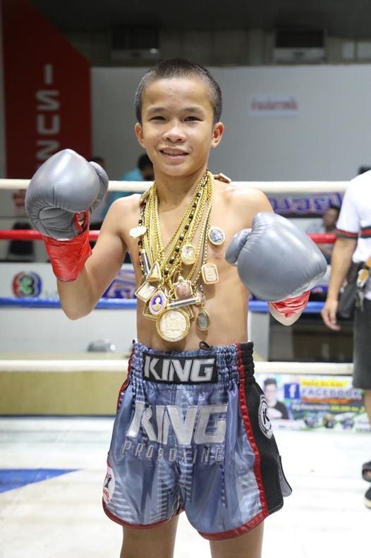 កីឡាករ យ៉តផេតអេក