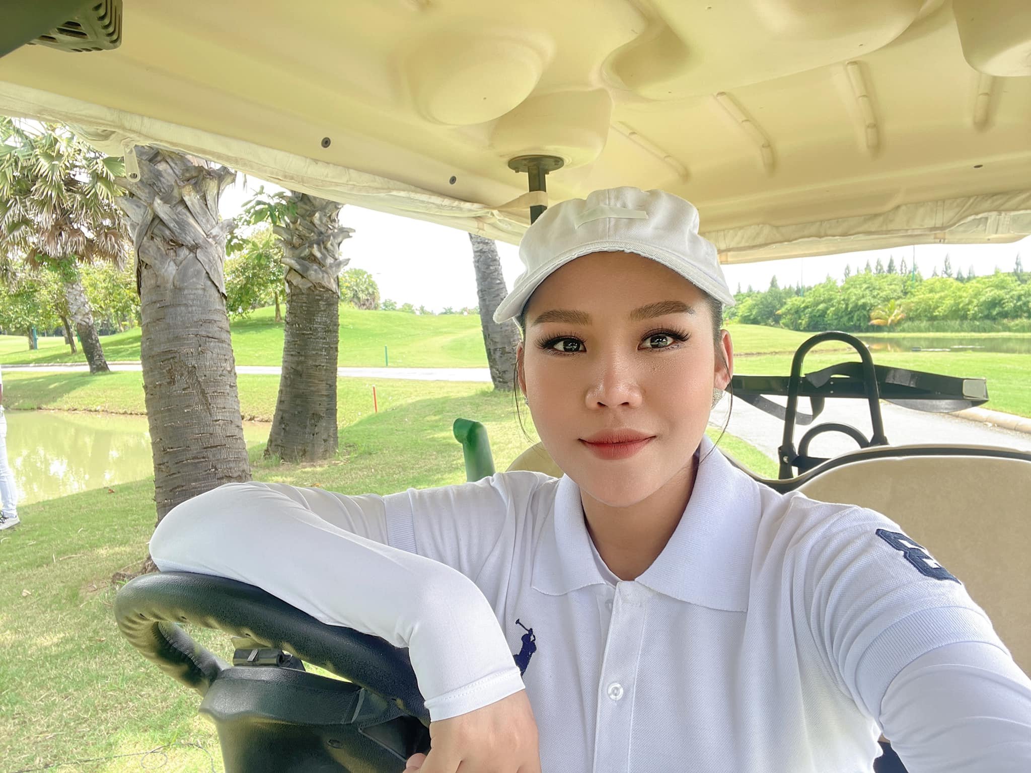 តារាស្រី ឈិន ម៉ានិច្ច