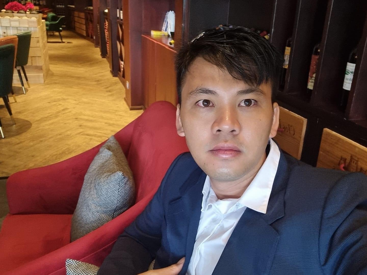 លោកឧកញ៉ា ឡេង ណាវ៉ាត្រា