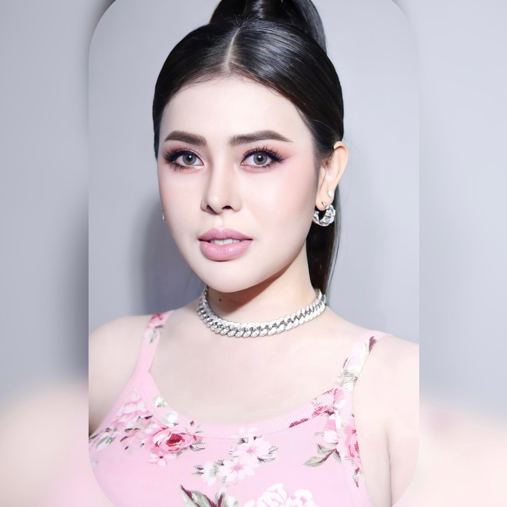 អតីត ភរិយា ពូចក់