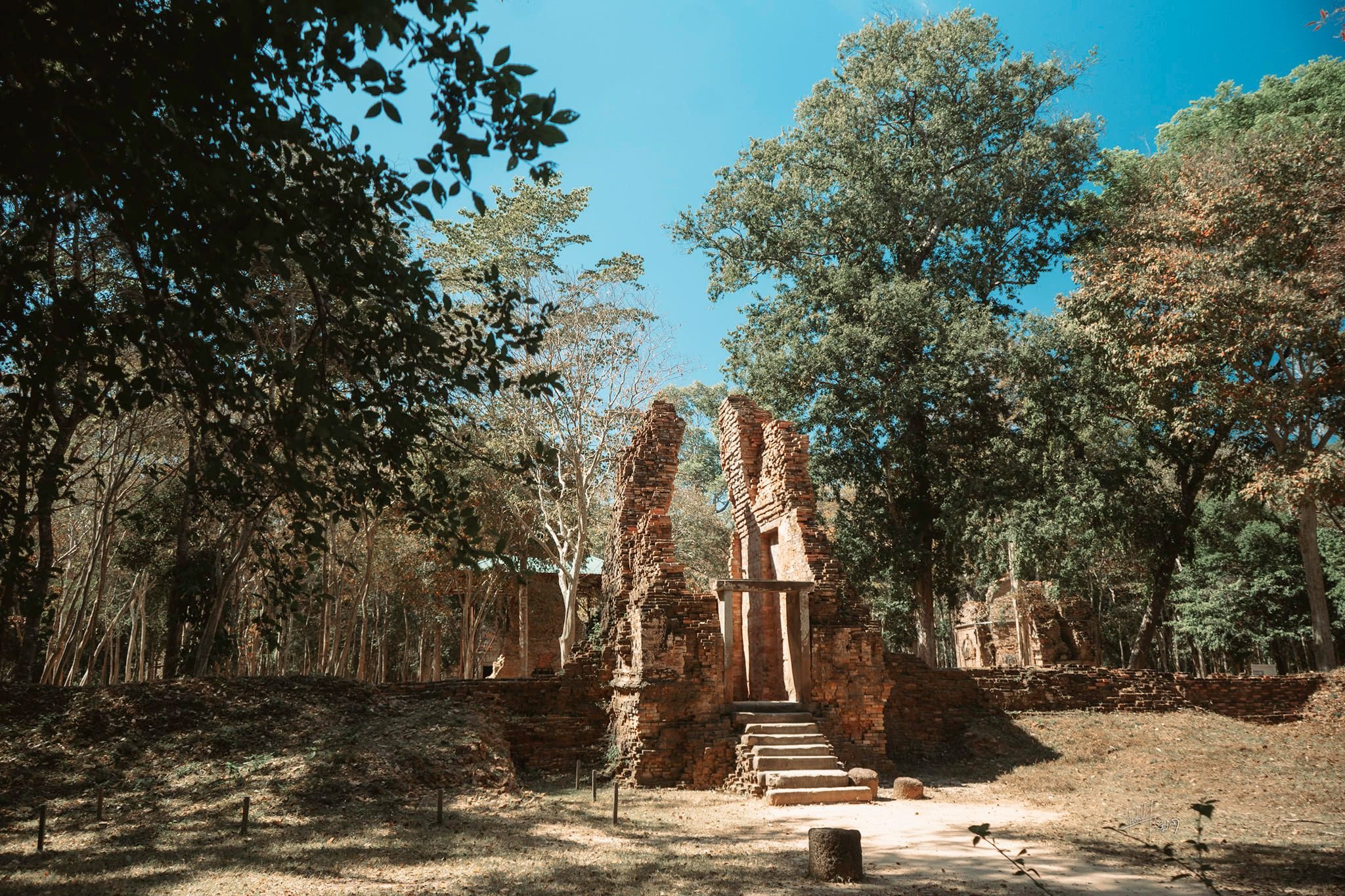 ទិដ្ឋភាពប្រាសាទសំបូរព្រៃគុក
