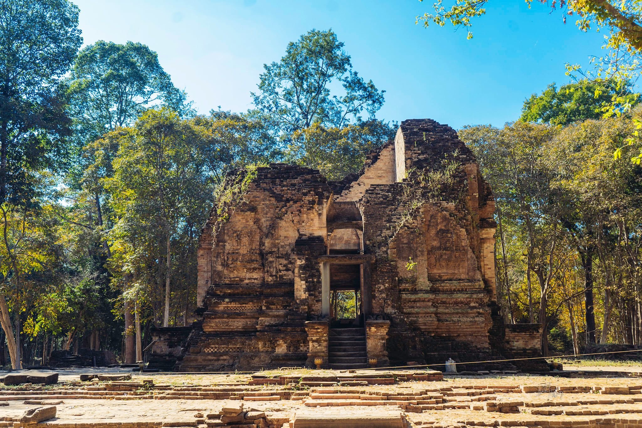 ទិដ្ឋភាពប្រាសាទសំបូរព្រៃគុក