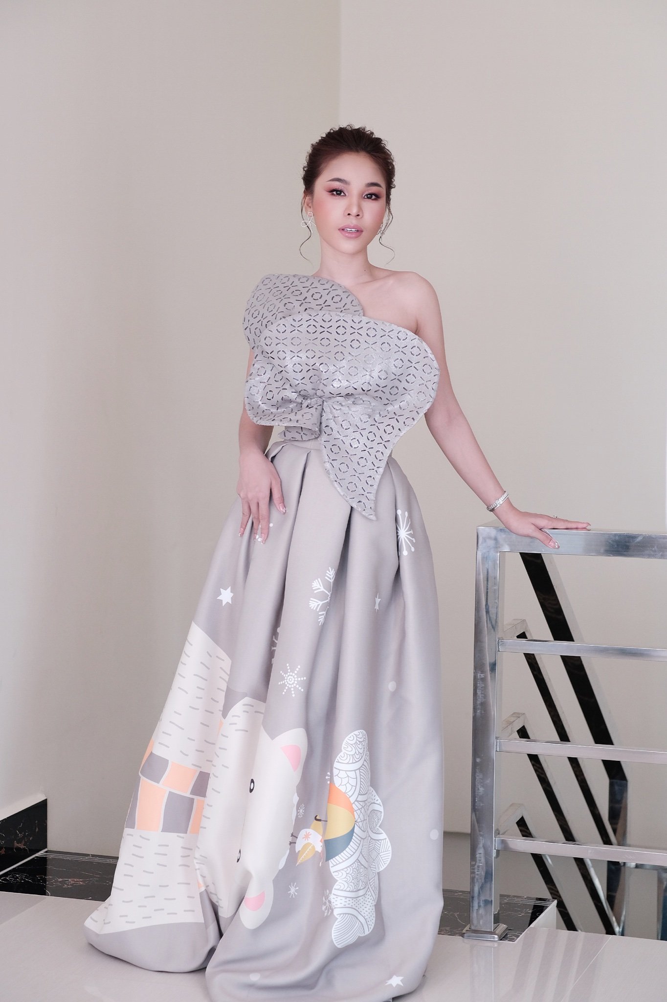 &nbsp; &nbsp;កញ្ញា&nbsp;ប៉ាច គីមមួយ
