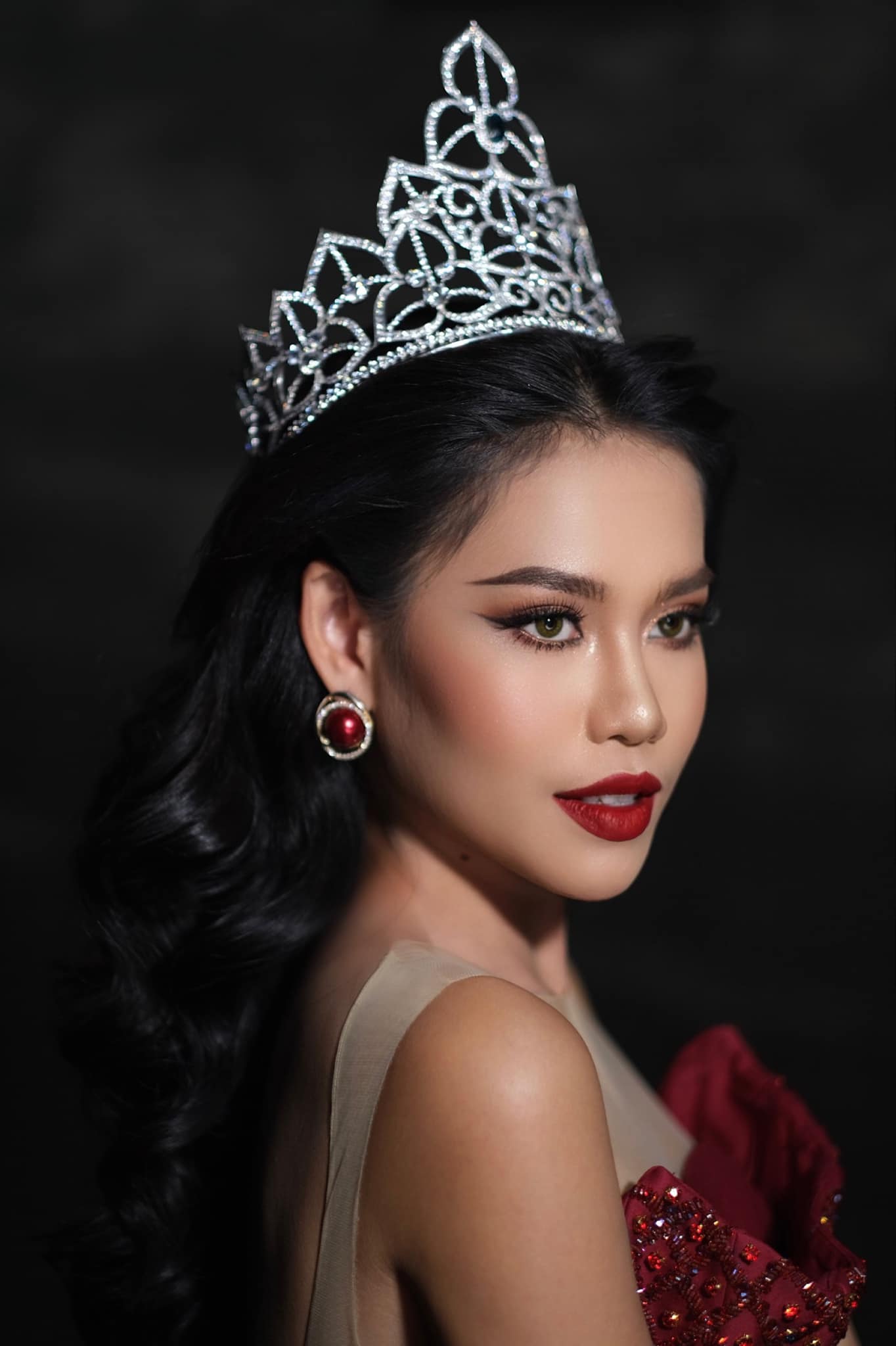 ងិន ម៉ារីឌី
