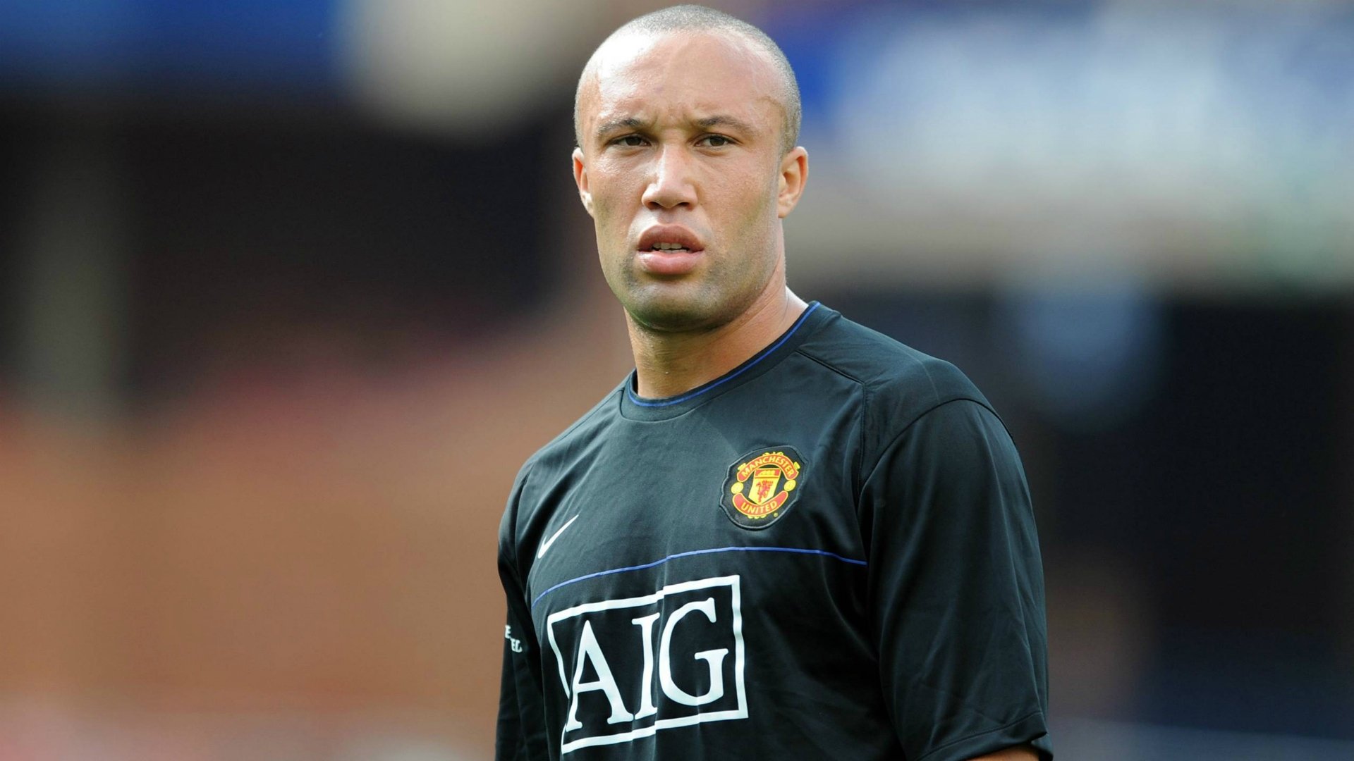 លោក Mikael Silvestre