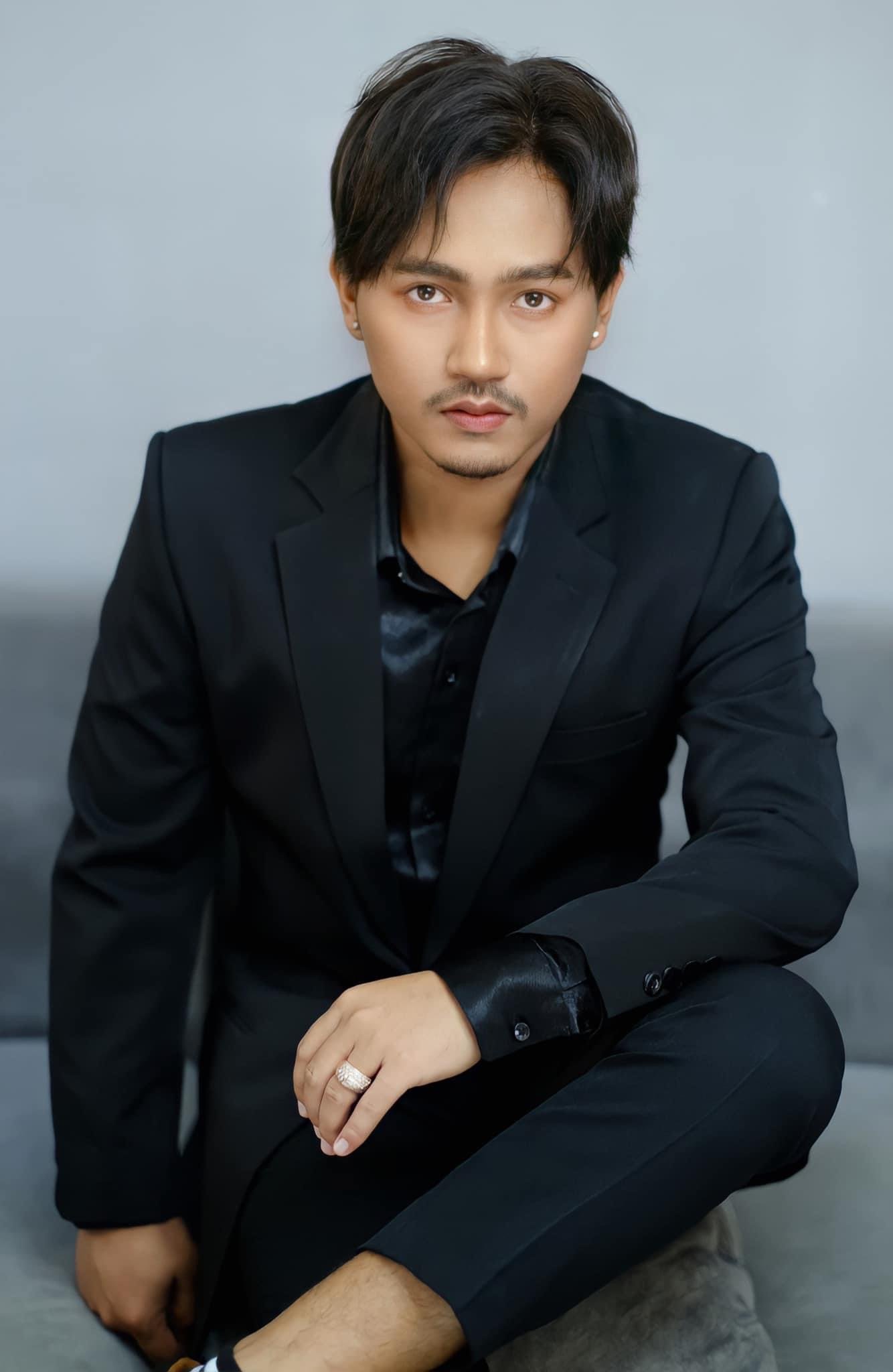 នាយ ចឺម