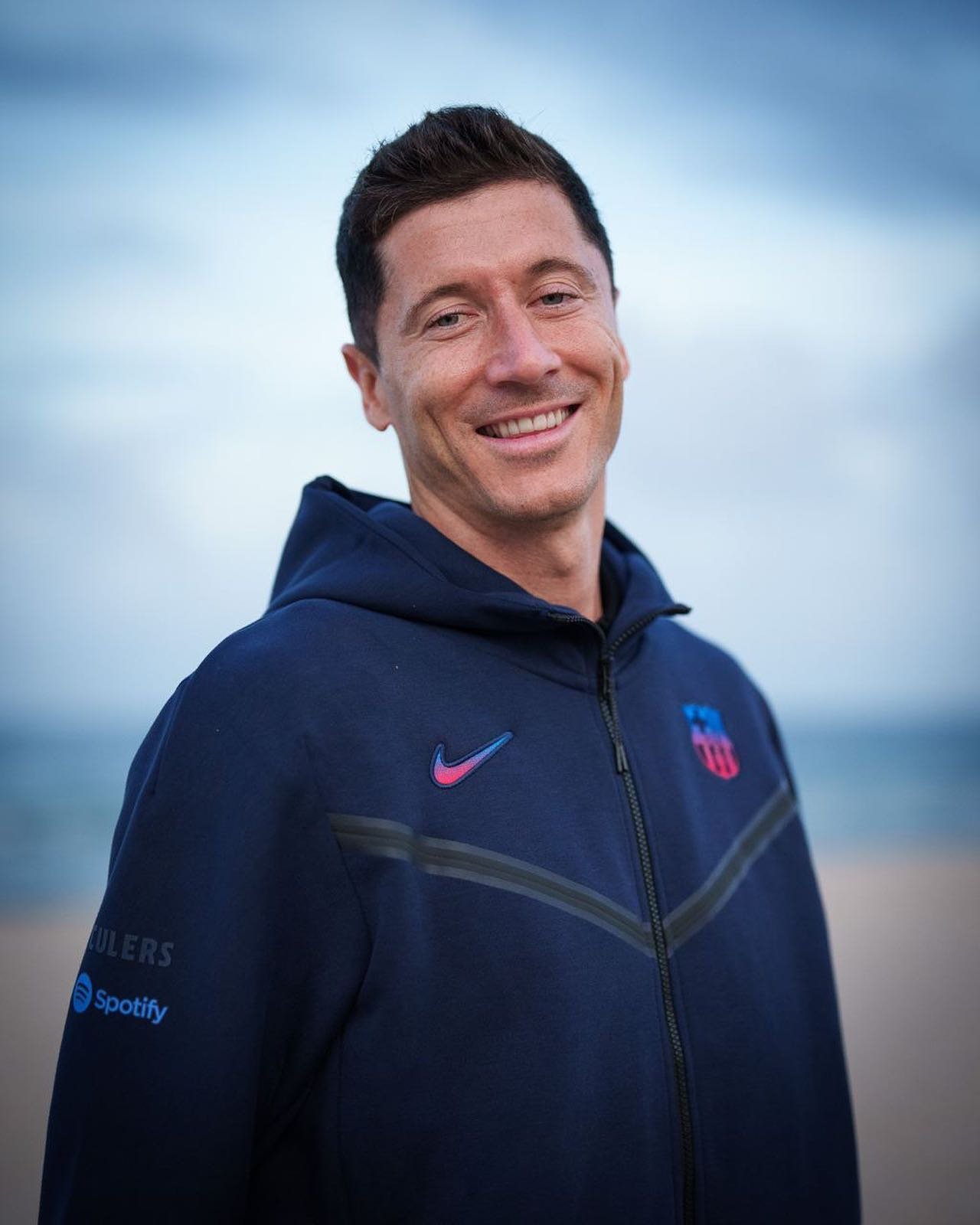 កីឡាករ Robert Lewandowski