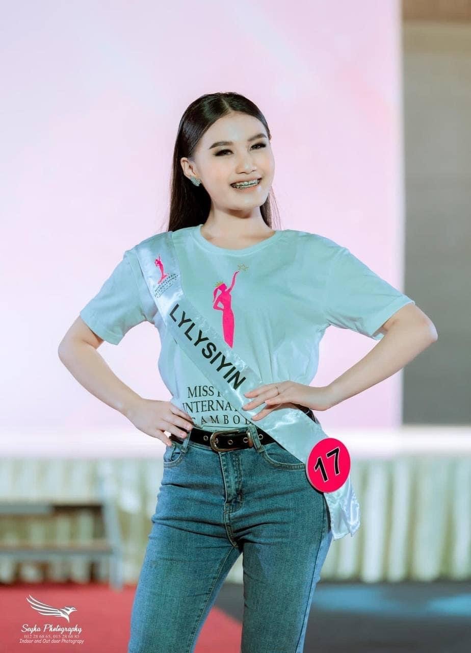យុវតី លឹម លីលីស៊ីយិន ឈ្នះពាន Miss Charming