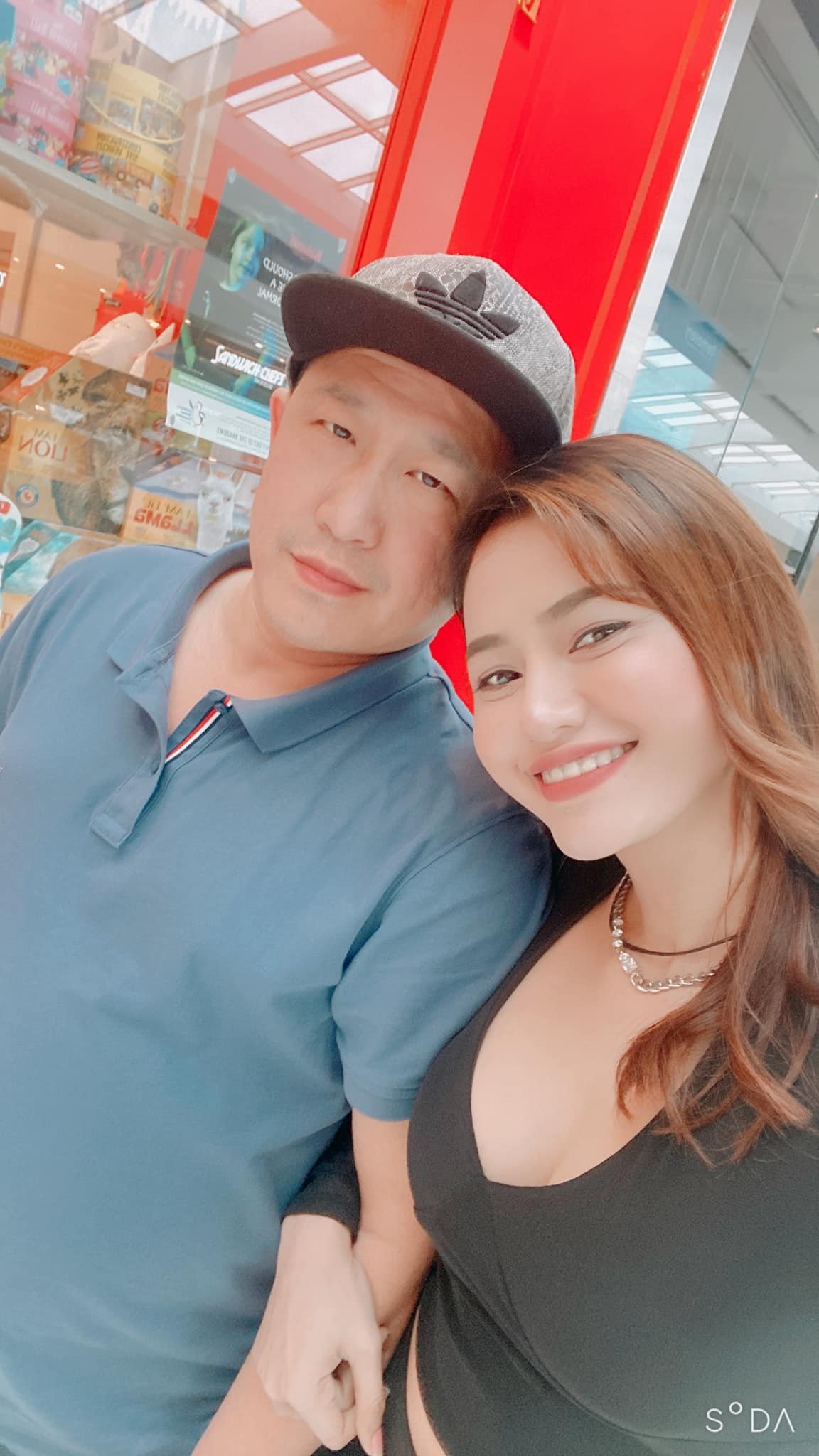 តារាស្រី ចរិយា ពេជ្រ និងស្វាមី