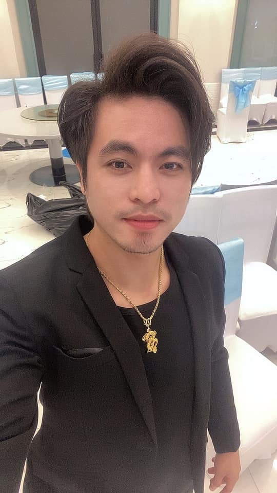 តារាចម្រៀង គ្រី ថៃពៅ