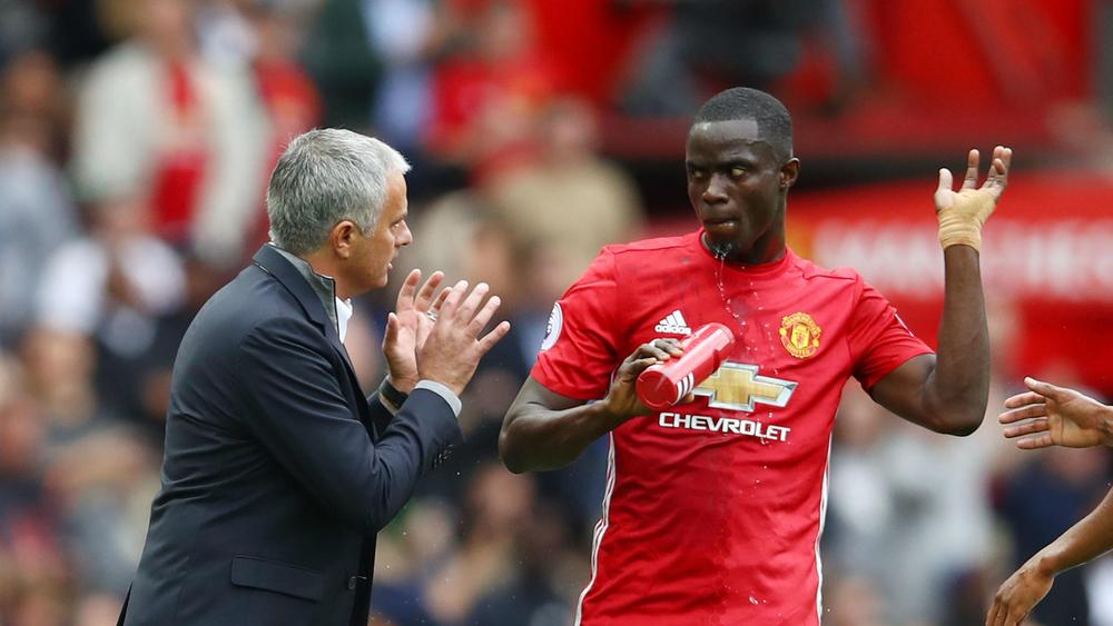&nbsp;Eric Bailly និងលោក Jose