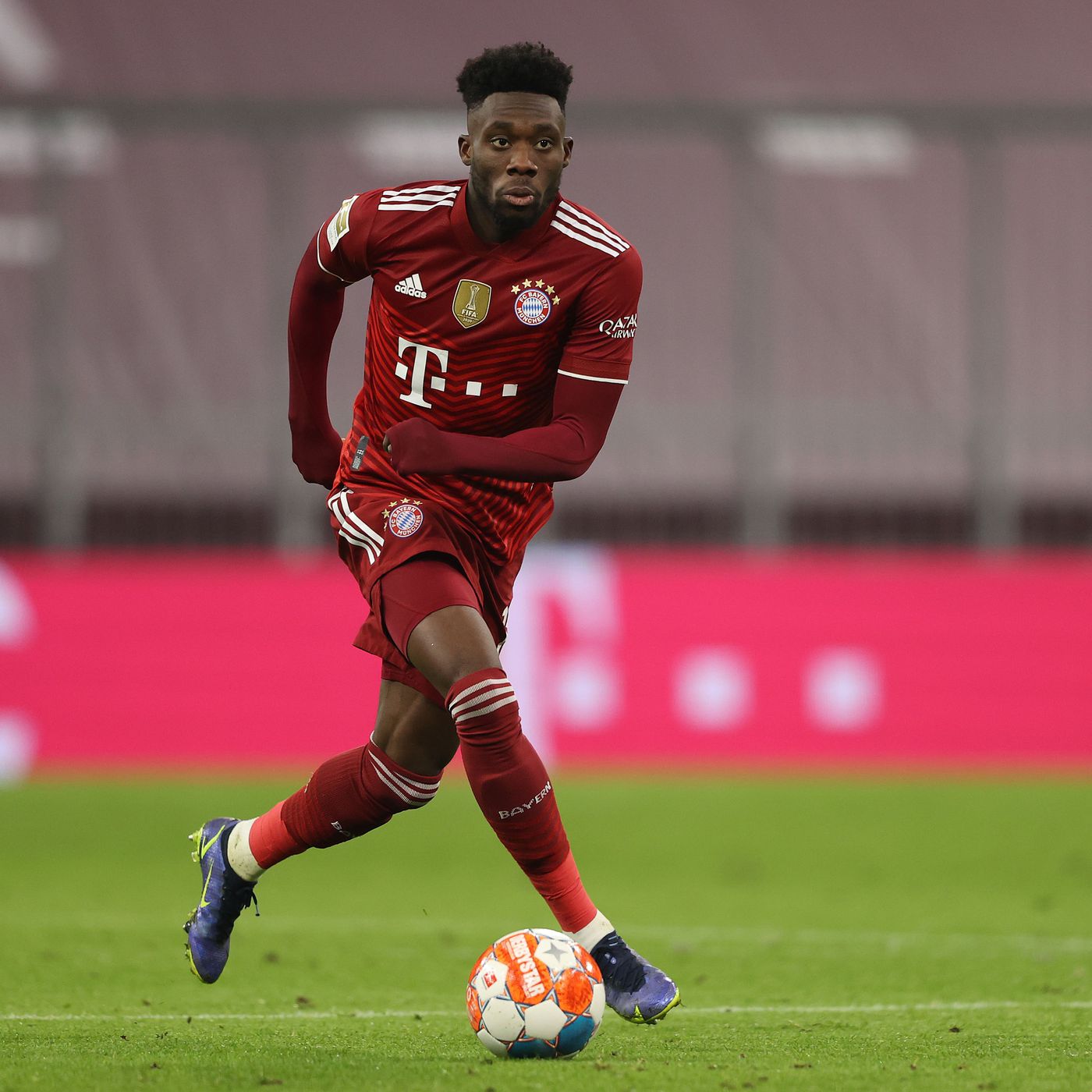 ខ្សែការពារ&nbsp;Alphonso Davies