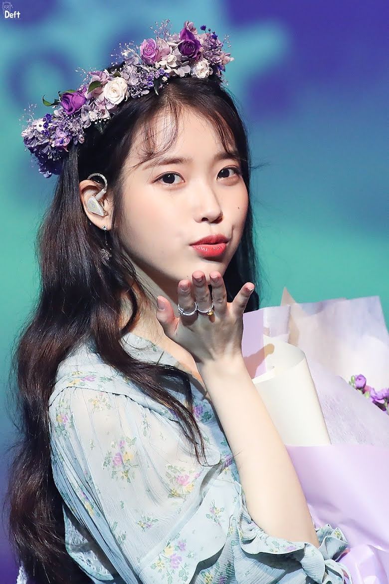 IU