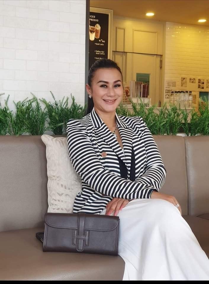 &nbsp;អតីតតារាស្រីជាម្ចាស់ហាង Moon Malya Store&nbsp;