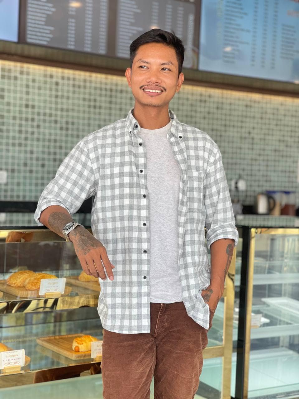 &nbsp; តារាចម្រៀង នេនទុំ