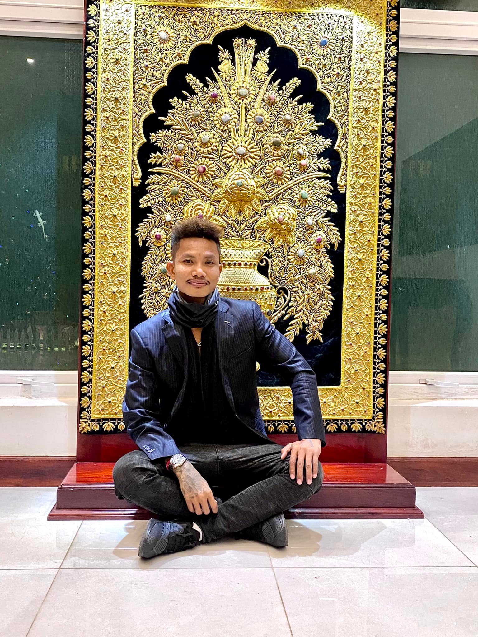 &nbsp; តារាចម្រៀង នេនទុំ