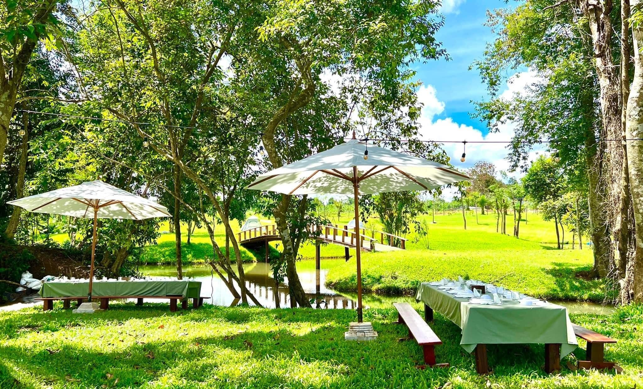 ទិដ្ឋភាពនៅ អារ៉ែង ខេមភីង