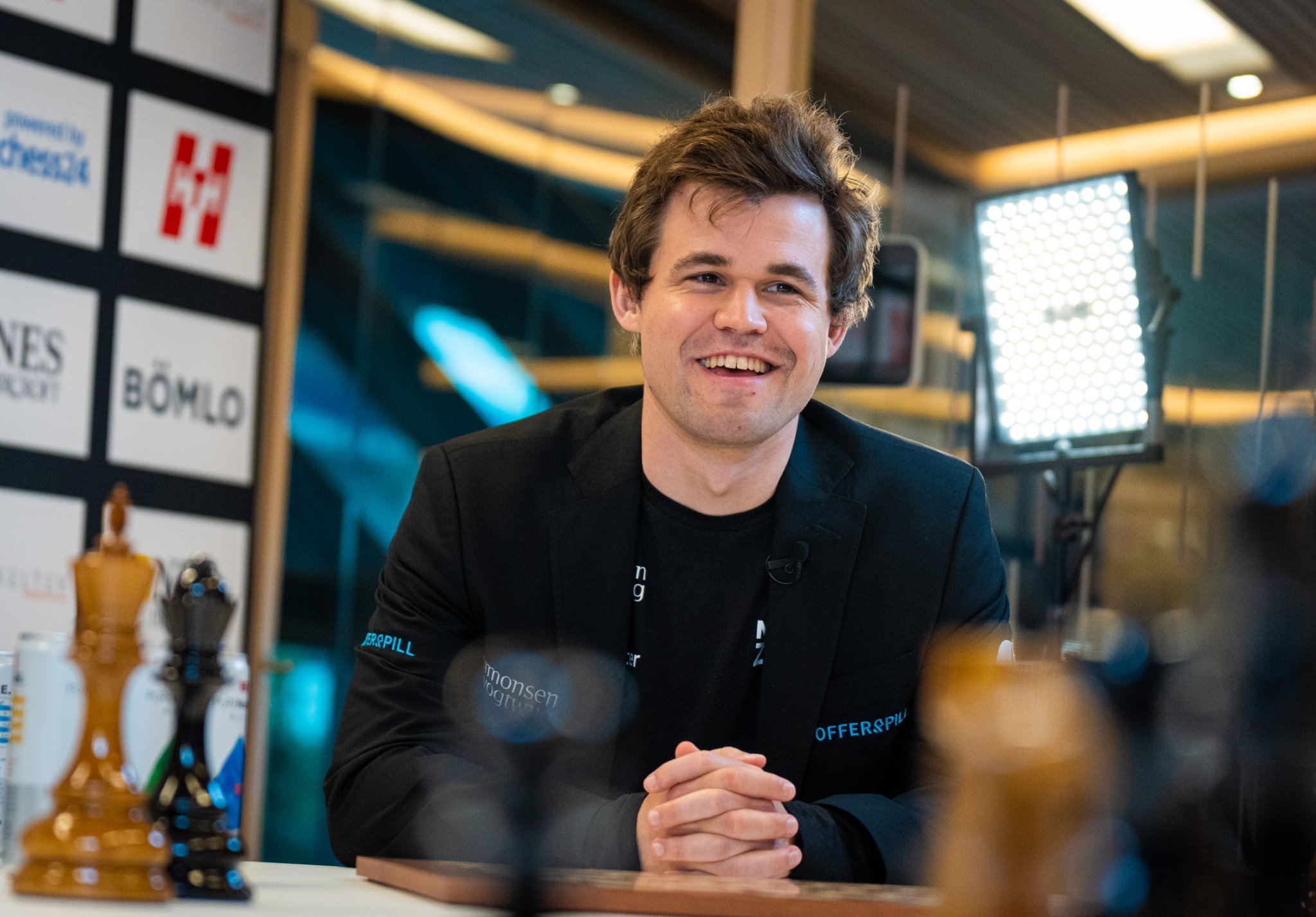 លោក Magnus Carlsen