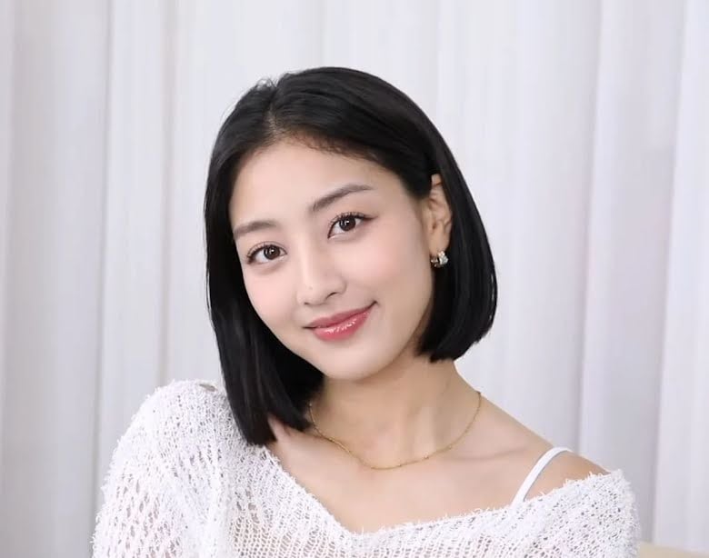 រូបថ្មី Jihyo