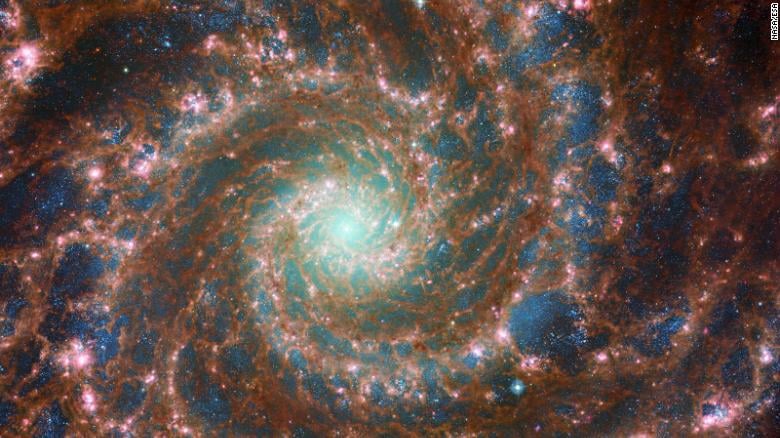 Phantom Galaxy ឬ M74