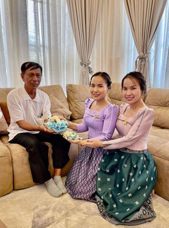 ឈិត សុវណ្ណបញ្ញា និងបងប្អូនភ្លោះ
