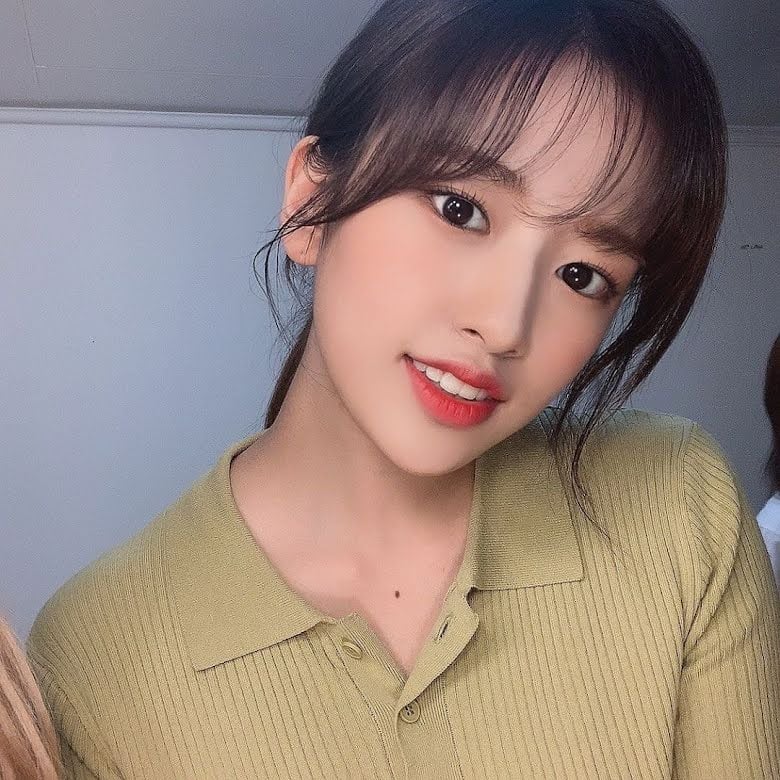 Ahn Yujin ពេលដែលនាងមានសក់សេះ