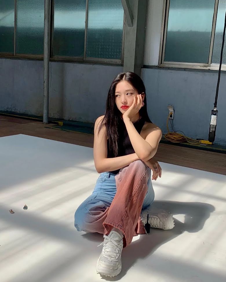 Ahn Yujin ពេលដែលនាងគ្មានសក់សេះ