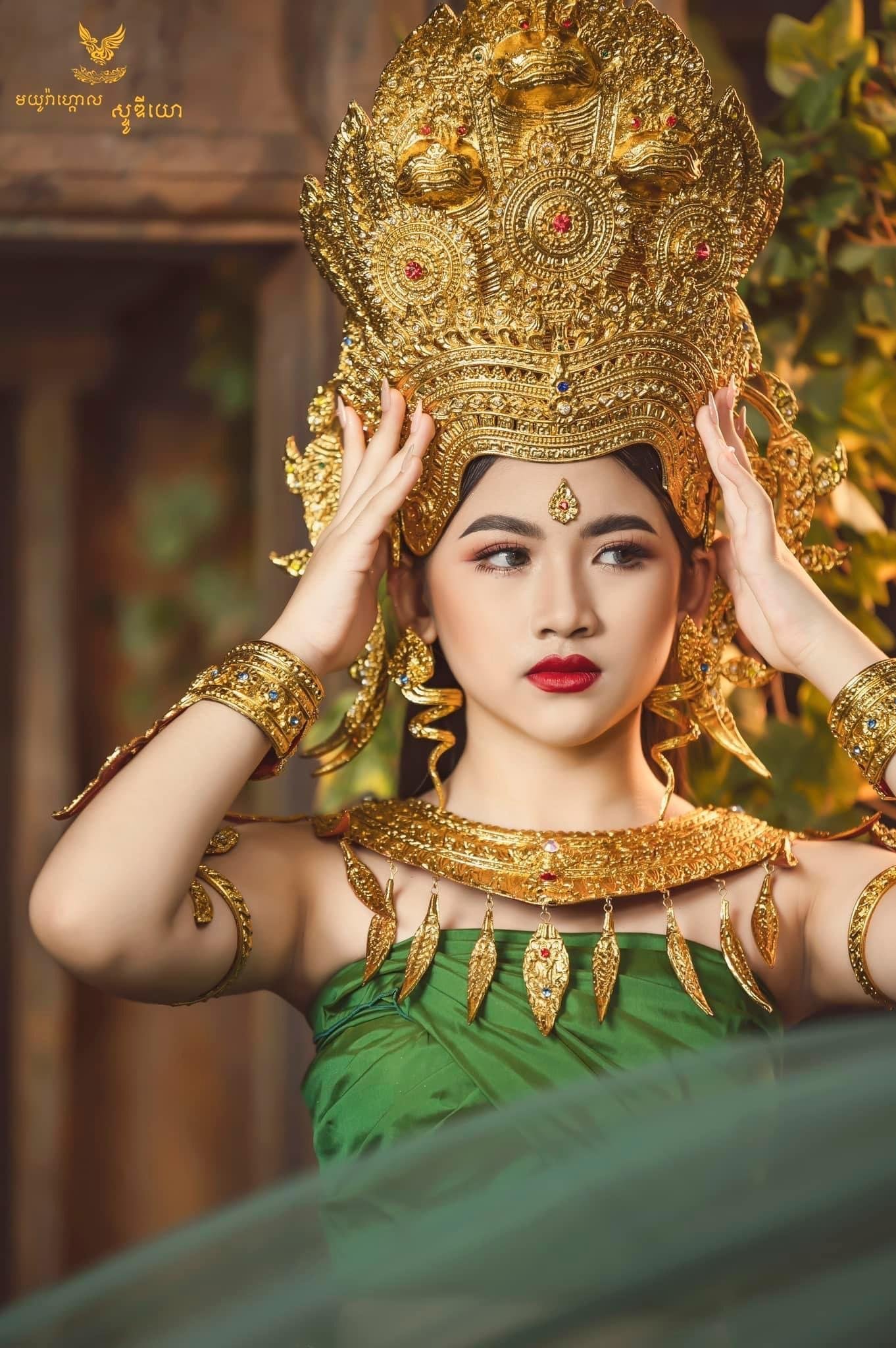 កញ្ញា គង់ ច័ន្ទណារីយ៉ា