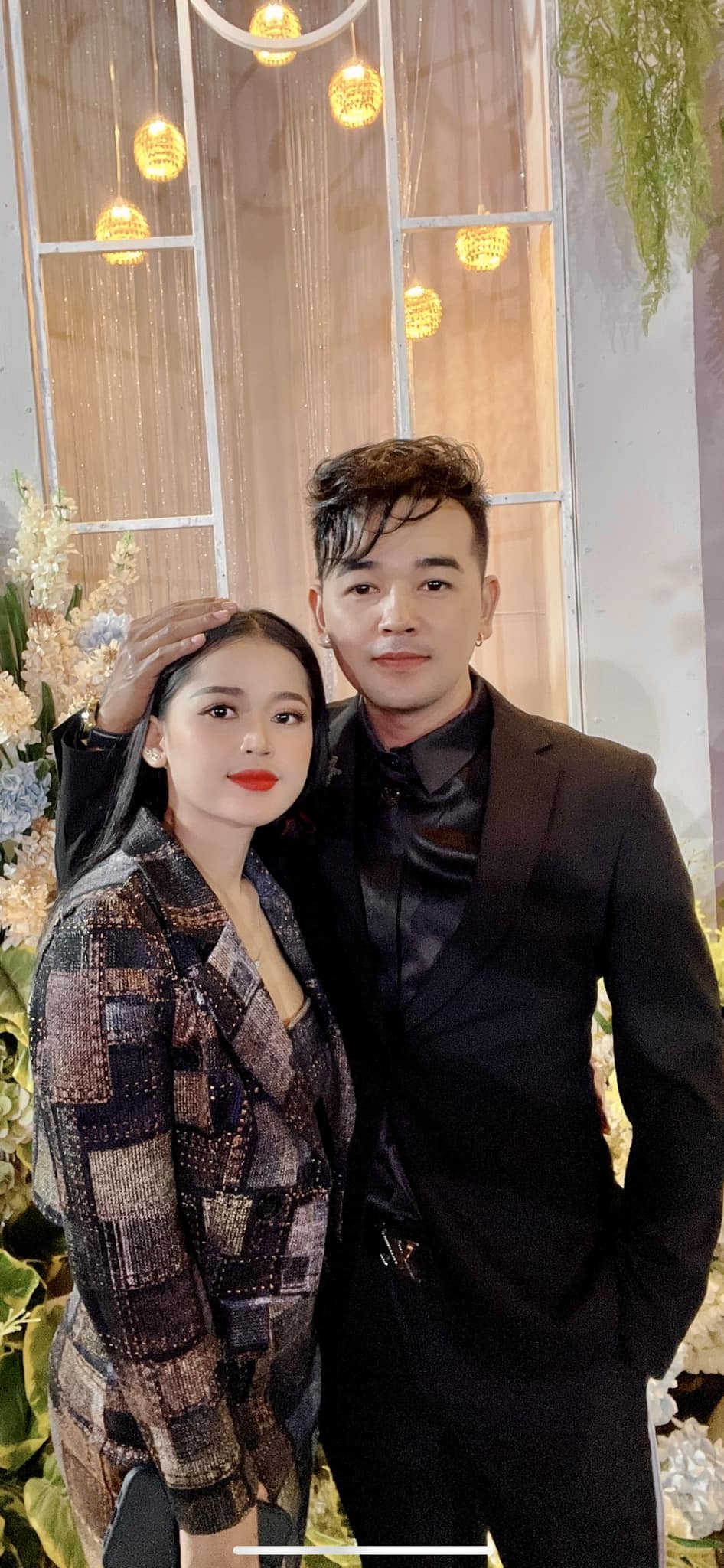 តារាចម្រៀង ពេជ្រ ថាណា និងគូស្នេហ៍ថ្មី