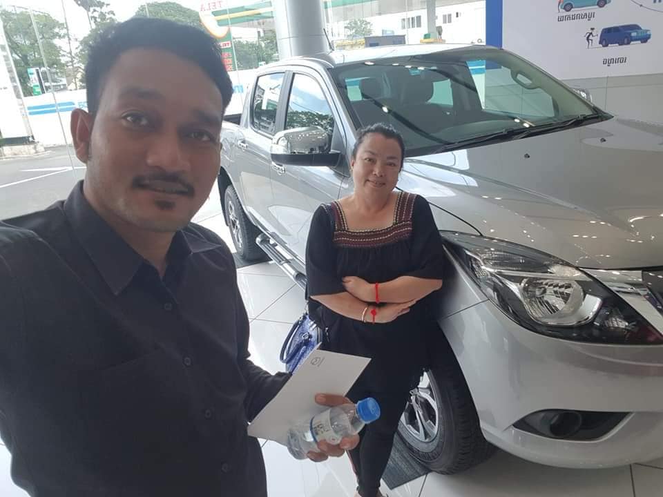 តារាកំប្លែង ប៉េងប៉ោង និងស្វាមី