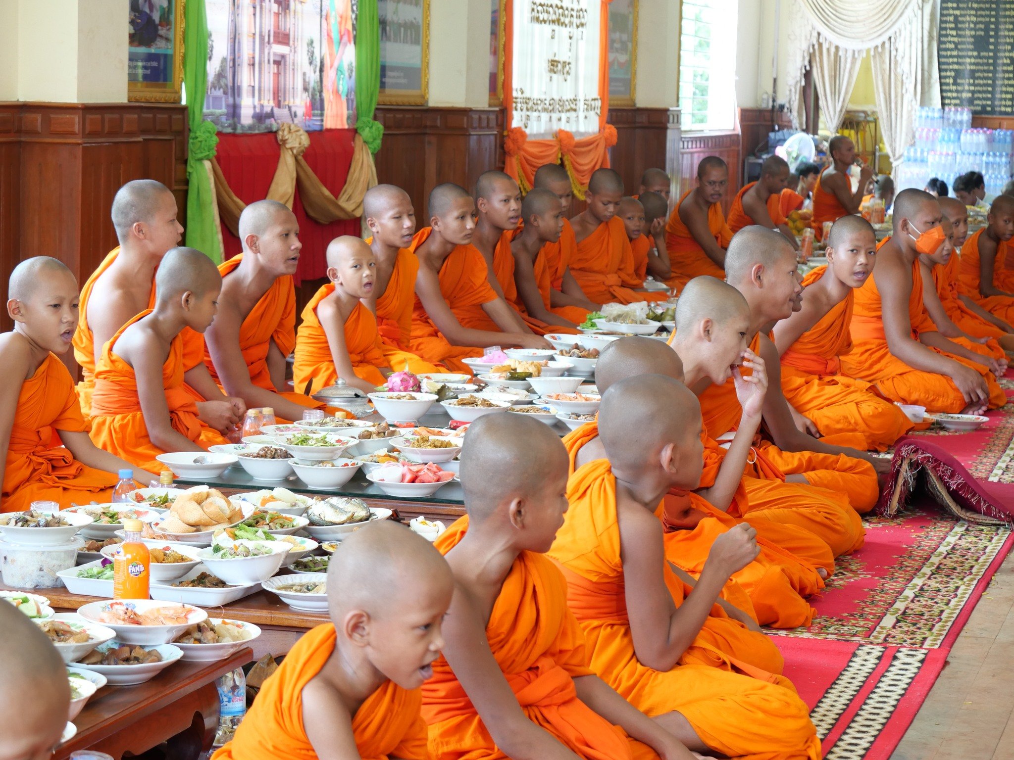រូបភាពពីហ្វេសប៊ុក