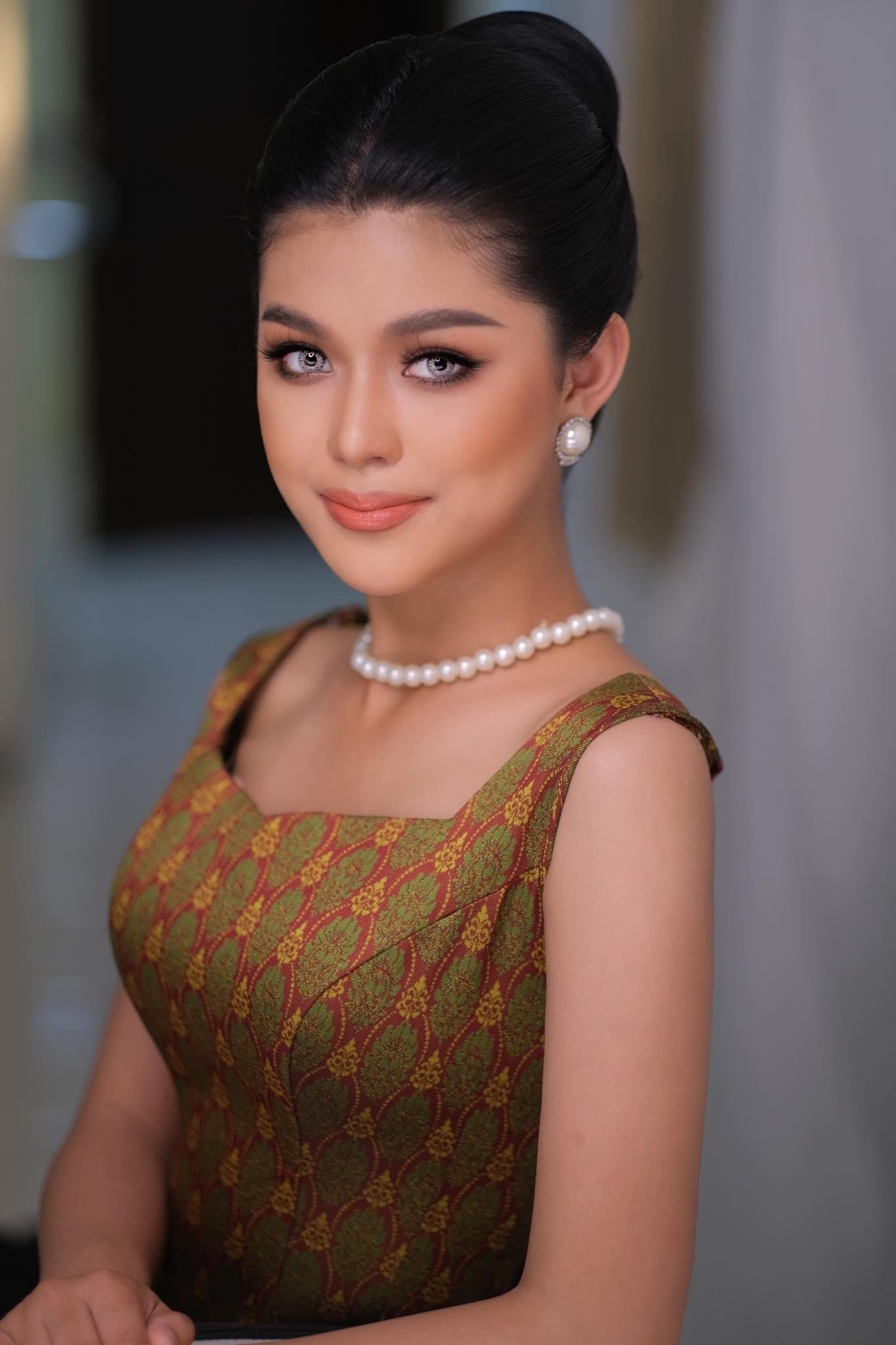 កញ្ញា ឃឿន ប៉ូលីកា